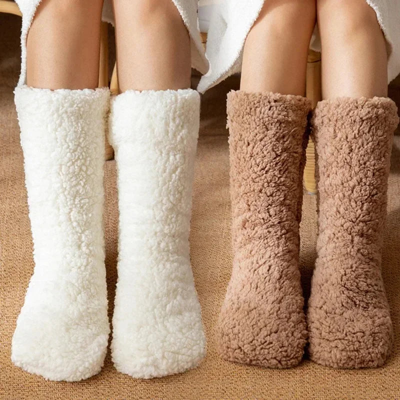 Fluffy Thermo Lounge Socken – Weiche warme Plüsch Haussocken für winterlichen Komfort