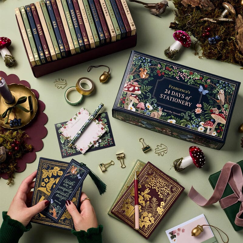Ripob | 24 Tage Premium Schreibwaren Adventskalender | Limitierte "Winterwald" Edition | 24 Exklusive Schreibwarenüberraschungen | Nachhaltig & Plastikfrei | Inklusive Kalender 2025 & Zubehör