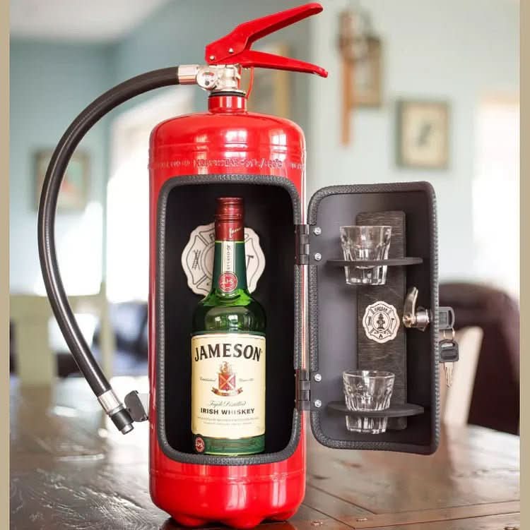 Hidden FireBar – Versteckte Mini-Bar im Feuerlöscher-Design für stilvolle Getränkeaufbewahrung